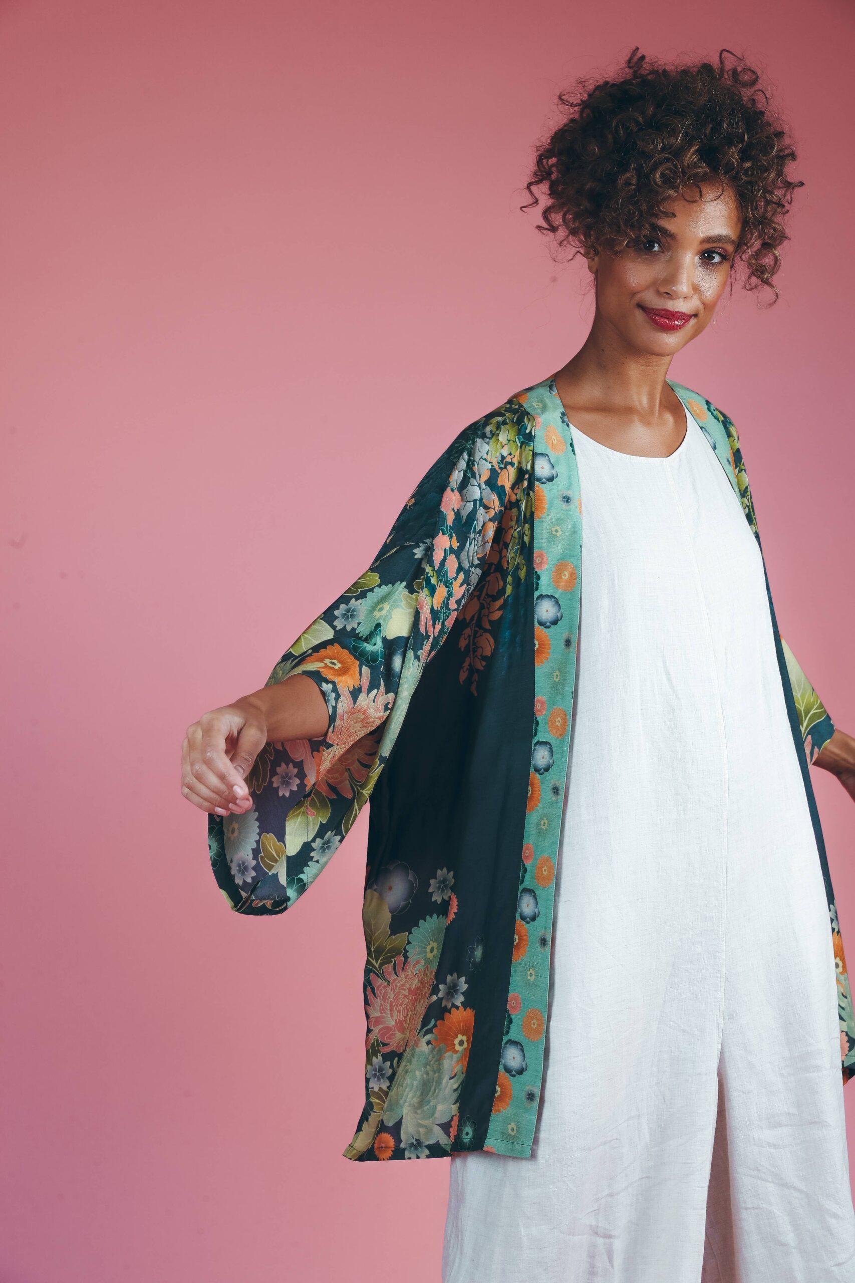 Trailing Wisteria Kimono Jacket - Ink